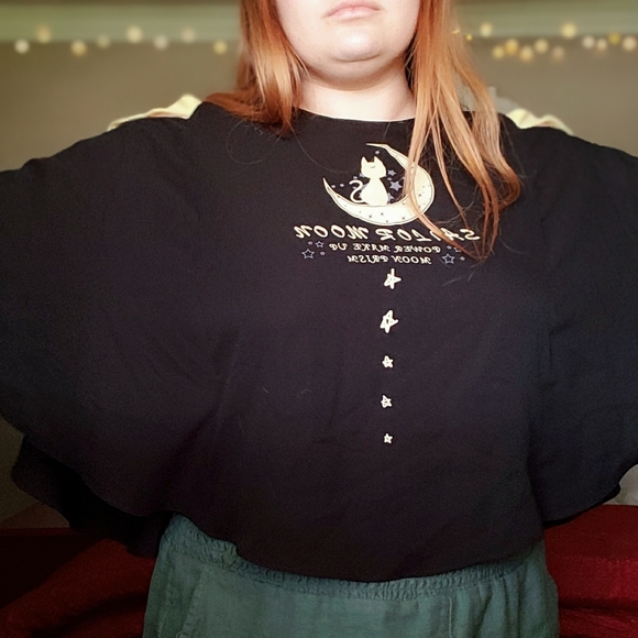 Black Sailor Moon Blouse - Picture 3 of 4